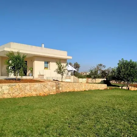 Casa Paritirossi Nella Campagna Salentina *
