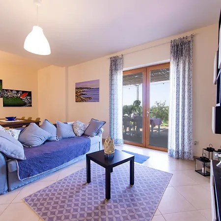 Holiday home Casa Paritirossi Nella Campagna Salentina