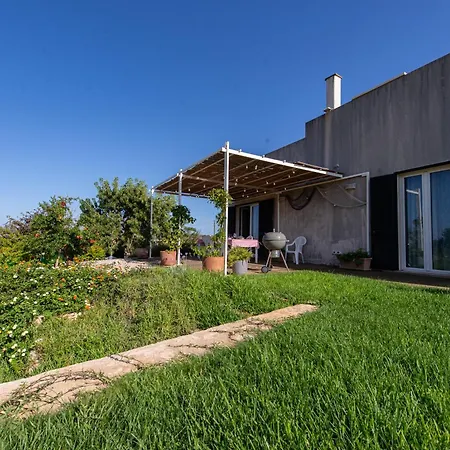 Holiday home Casa Paritirossi Nella Campagna Salentina *