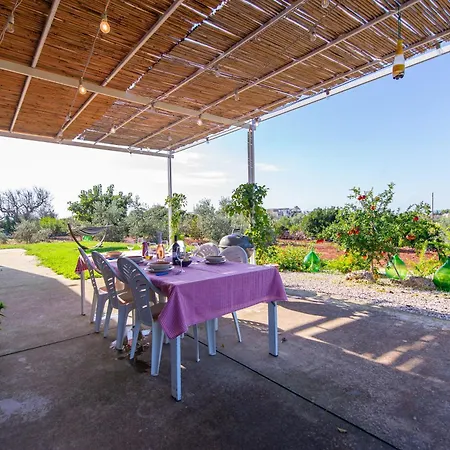 Casa Paritirossi Nella Campagna Salentina Holiday home Taurisano